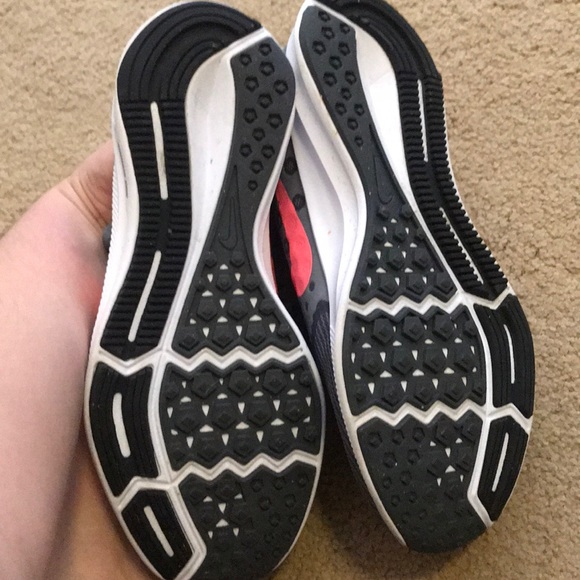 Nike running shoes - Picture 2 of 2